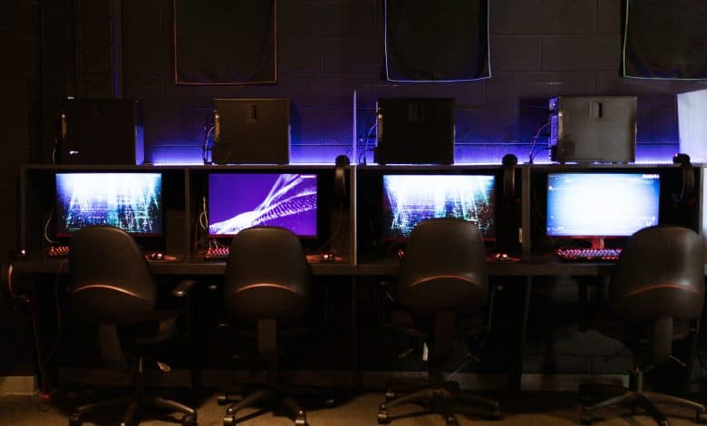 LED ve LCD Panel Kıyaslama ? 1 led ve lcd panel